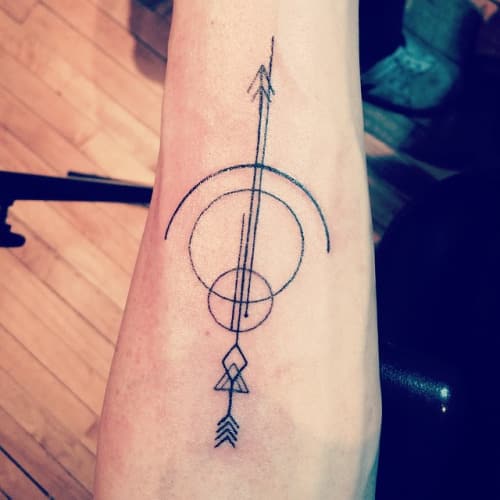 bow-and-arrow-tattoos-21