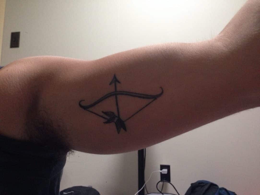 bow-and-arrow-tattoos-34