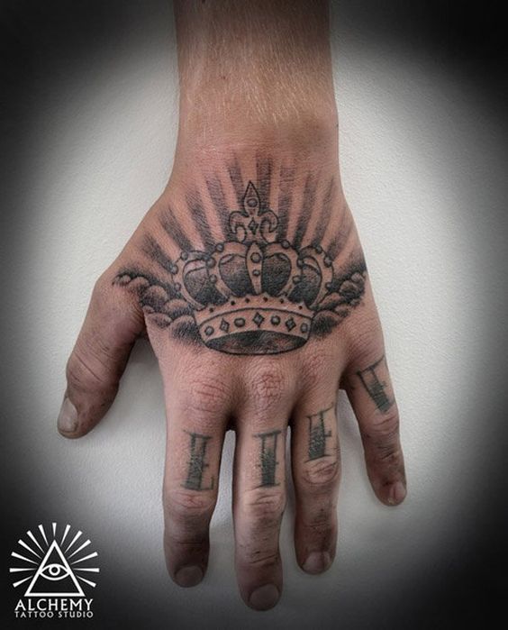 crown-tattoos-13