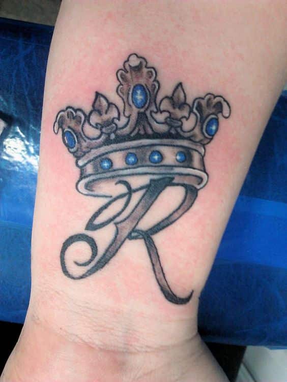 crown-tattoos-30