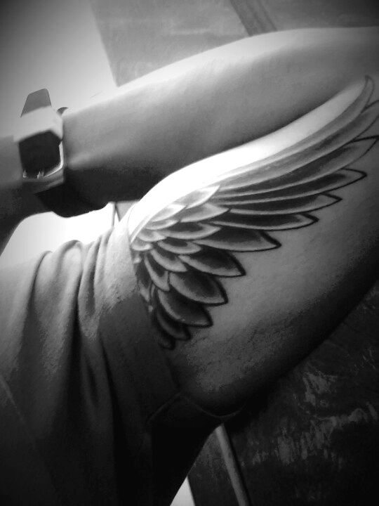 angel-wing-tattoos-28