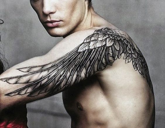angel-wing-tattoos-40