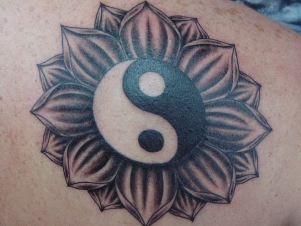 yin-yang-tattoos-50