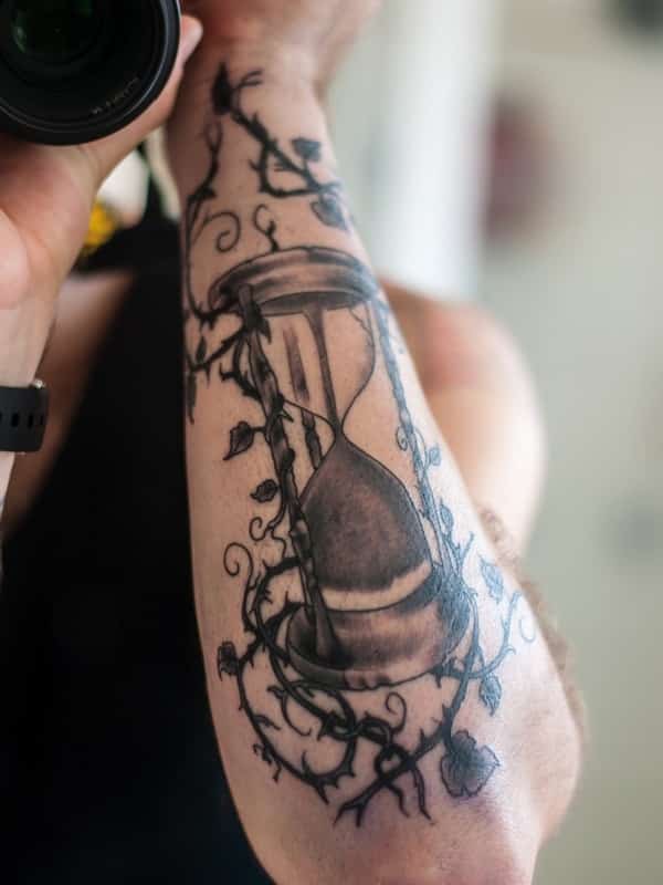 hourglass-tattoos-24