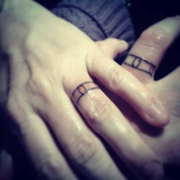 wedding-ring-tattoos-09