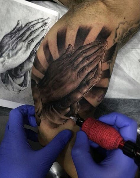 praying-hands-tattoos-07