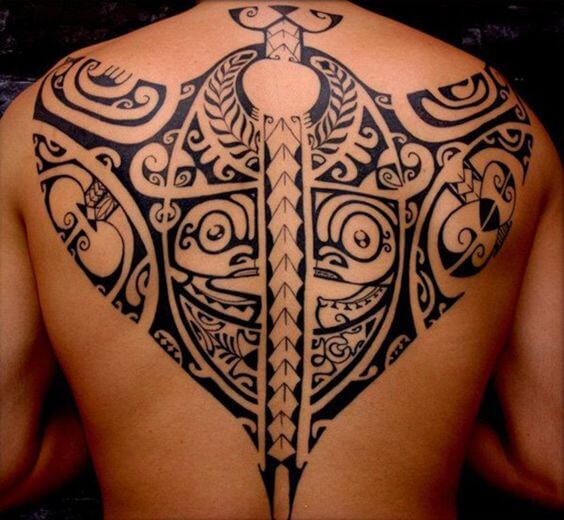 Full-back stingray tiki tattoo