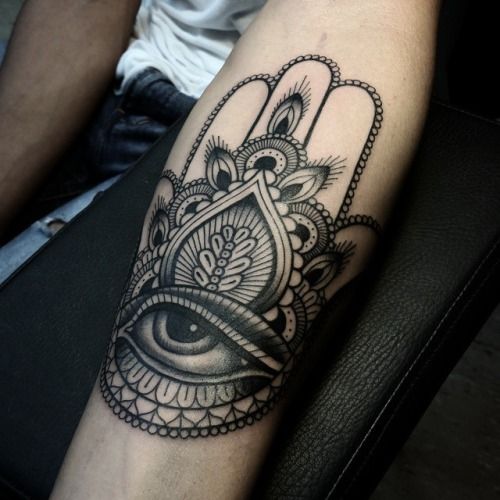 hamsa-tattoos-09