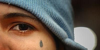 teardrop-tattoos-37